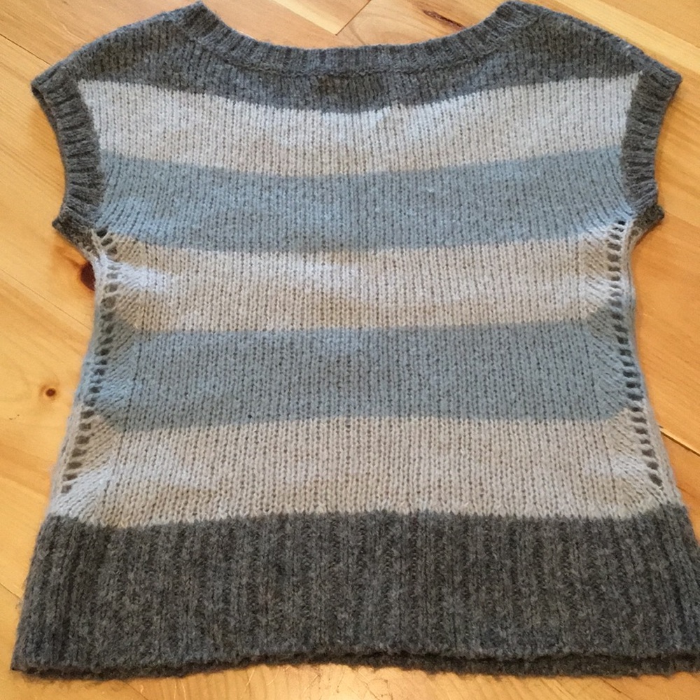 American Eagle (S) sweater tee - Picture 3 of 5